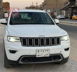 جیپ گراند شیرۆکی